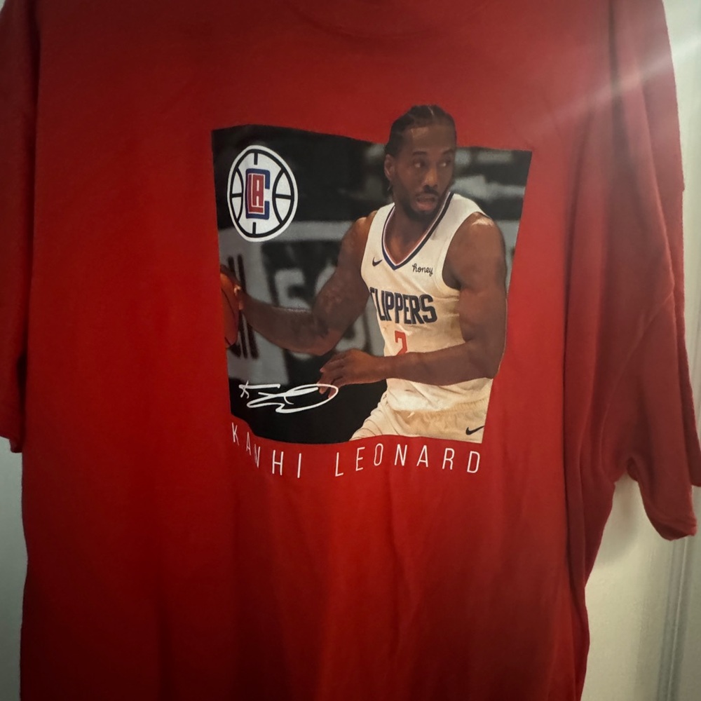 Kawhi Leonard Los Angeles Clippers NBA Basketball Red Clippers Graphic Tee 2XL